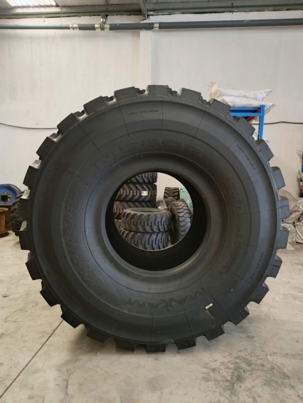 Lốp 750/65R25 MAXAM - Lốp xúc lật