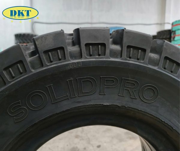 Hình ảnh: Lốp Xe Nâng - Lốp 7.00-12 NEXEN - Lốp đặc