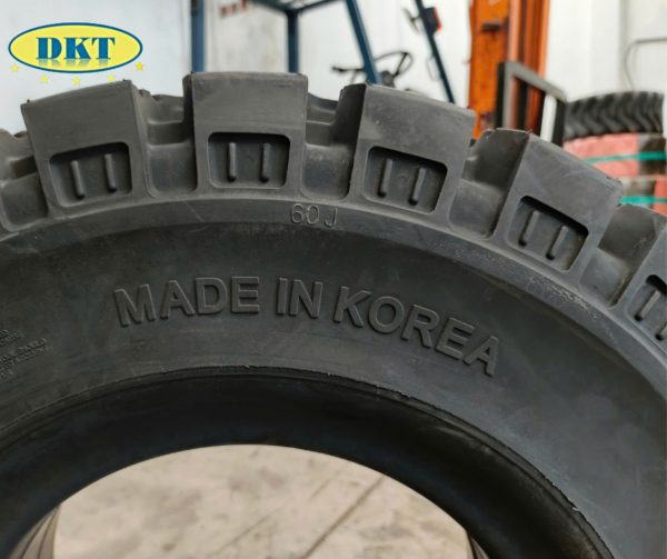 Hình ảnh: Lốp Xe Nâng - Lốp 7.00-12 NEXEN - Lốp đặc