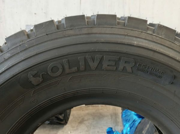 LỐP XE CẨU - LỐP 12.00R24 OLIVER - TRUNG QUỐC