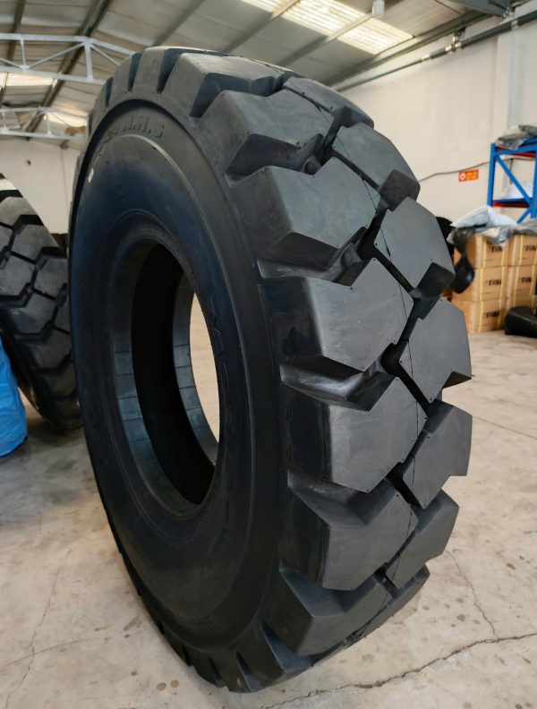 Lốp 14.00-20 MAXAM - Lốp Chạy Mỏ
