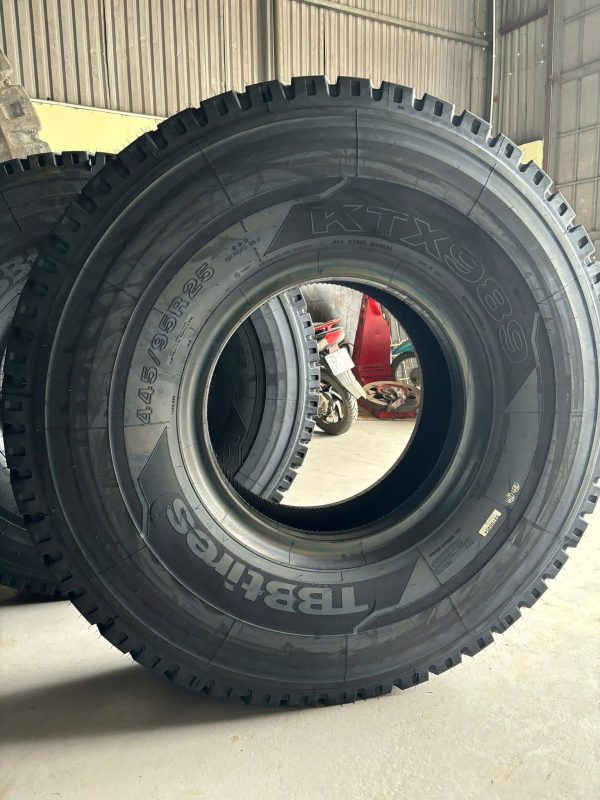 Hình ảnh: Lốp Xe Cẩu - Lốp 385/95R25 BTT