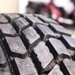Hình ảnh: Lốp Xe Cẩu - Lốp 385/95R25 Tiron