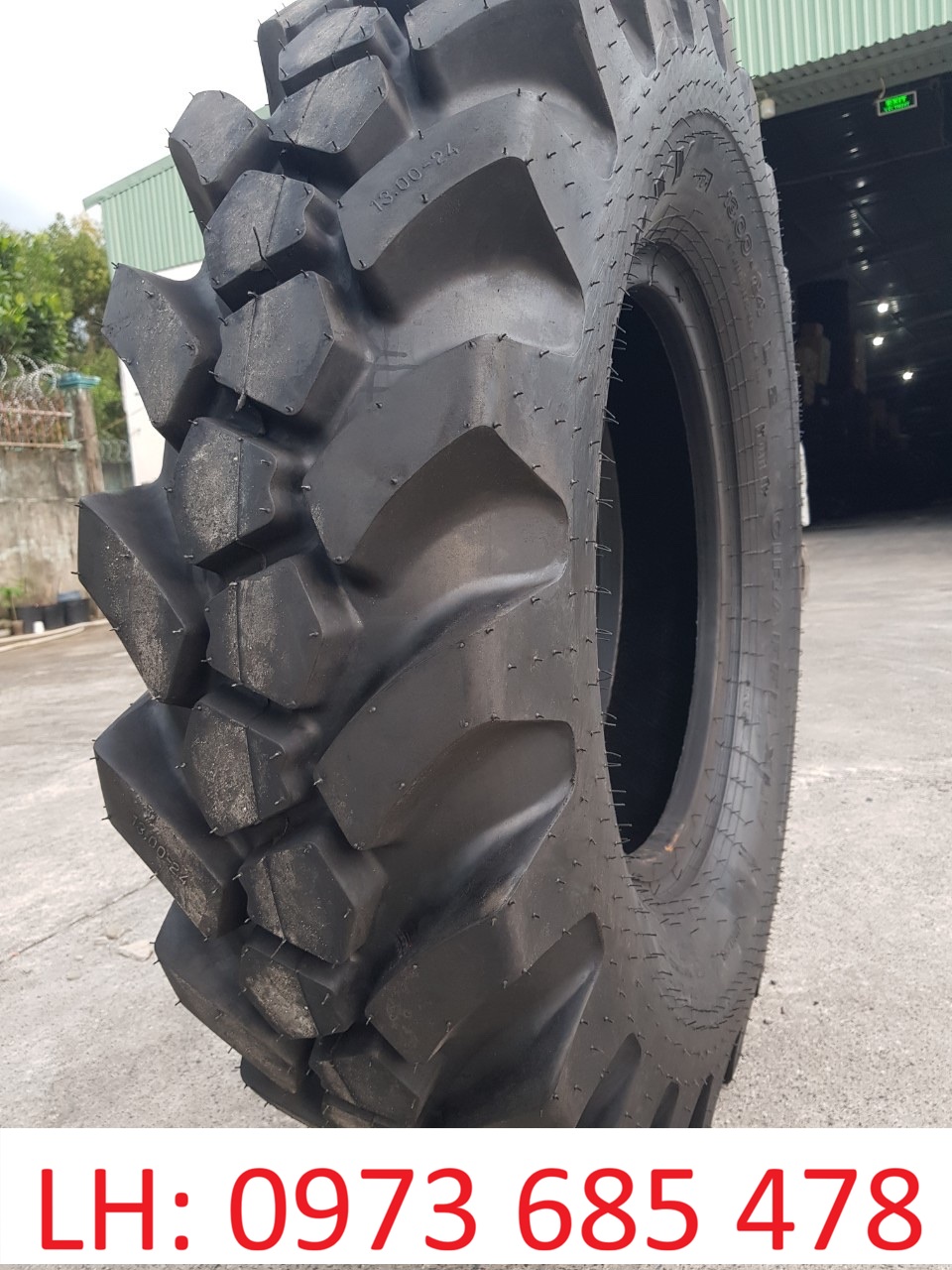 Lốp xúc lật 1300-24 14PR GIRAFFE-XLWD L2 GALAXY
